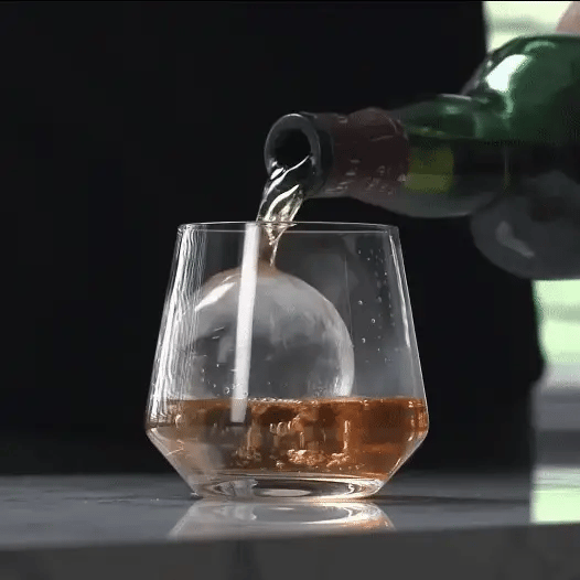 世界最小サイズの氷メーカー「NAISU N1」
